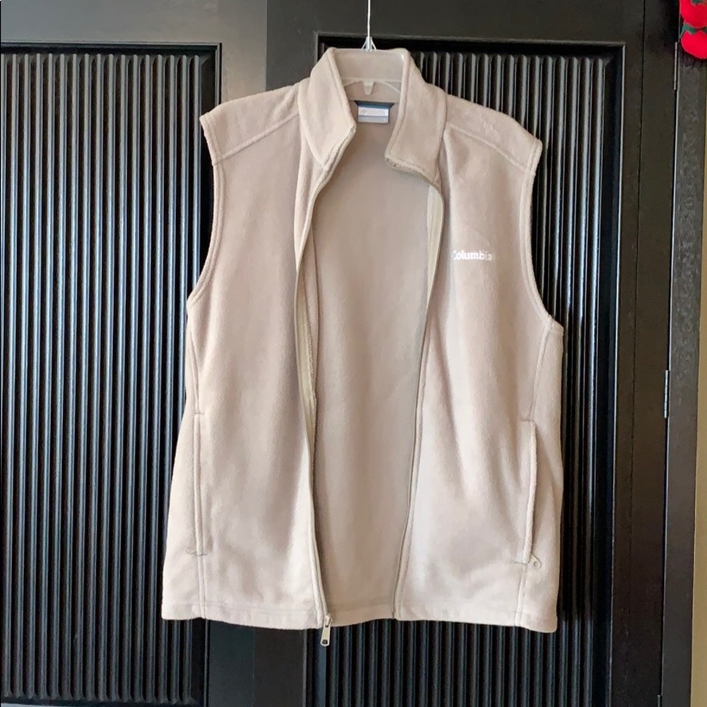 Columbia vest